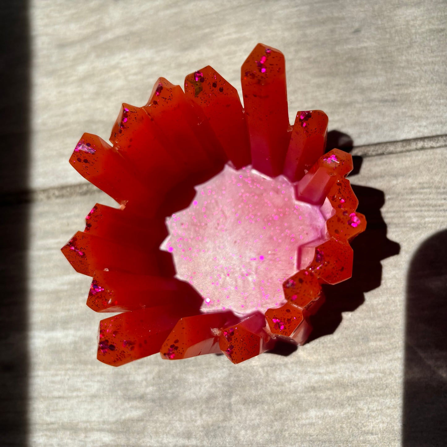 Crystal shards tea light
