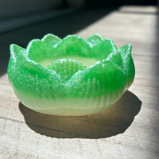 Tealight holder