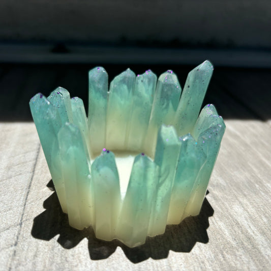 Crystal shards tea light