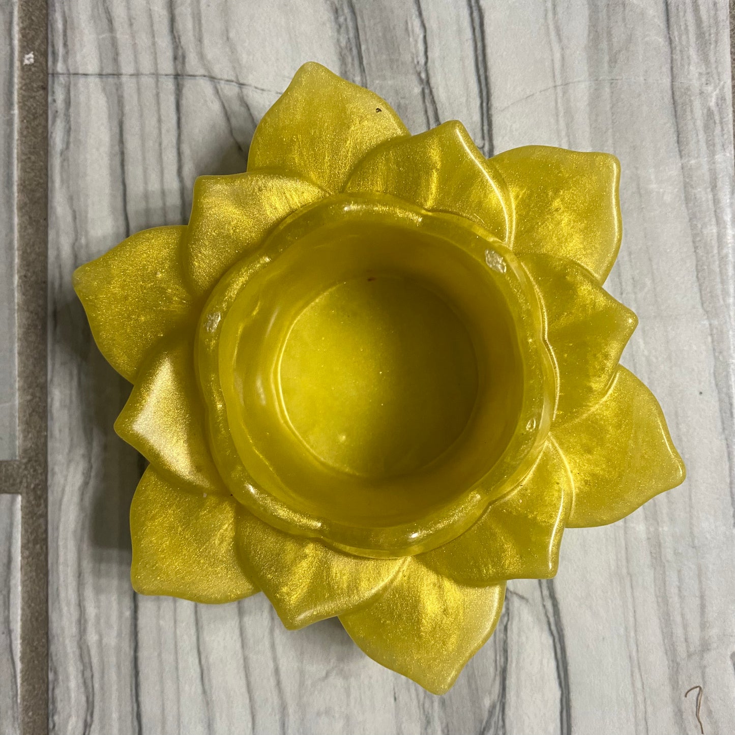 Lotus tealight